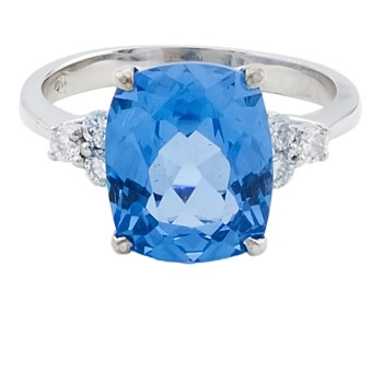 18ct Gold Blue Topaz / Diamond 3 Stone Ring Size N